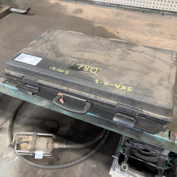 SCOTT SKA-PAK SELF CONTAINED BREATHING APPARATUS