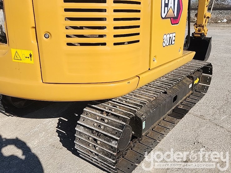 2020-caterpillar-307-image-18