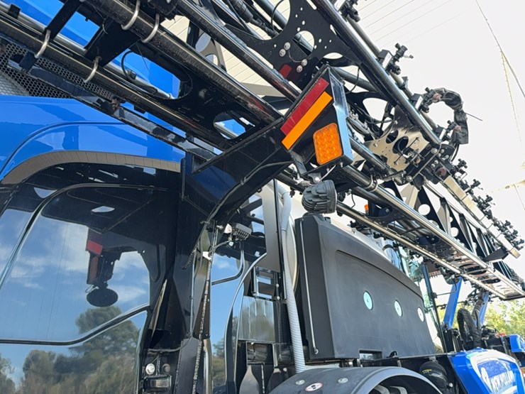 2023-new-holland-sp.310f-image-99