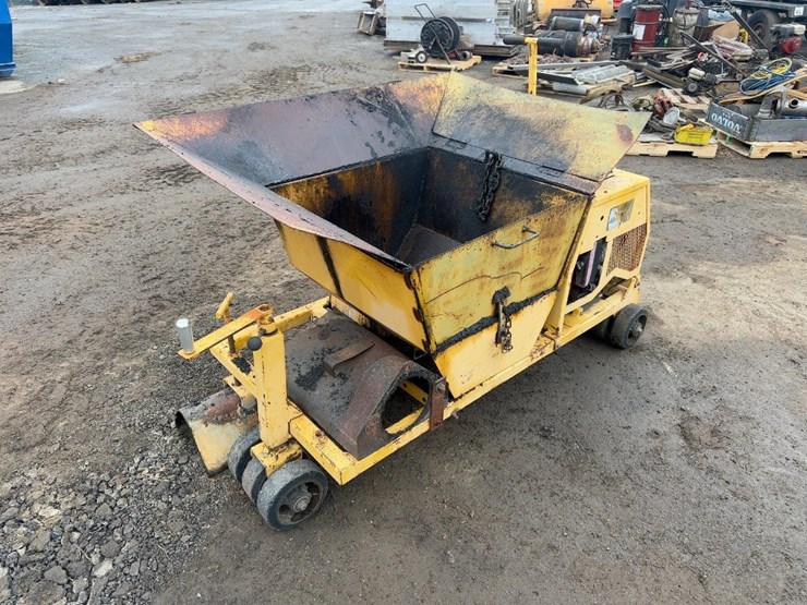 salsco-cobra-curber-curbing-machine-image-4