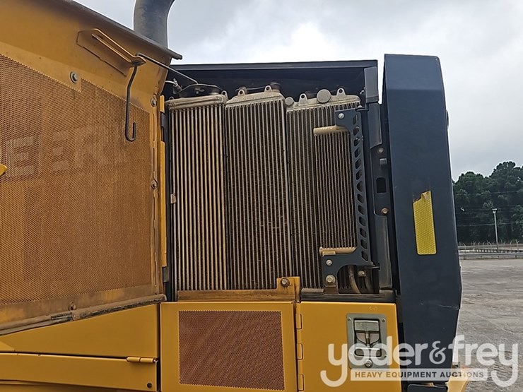 2019-deere-670g-image-33