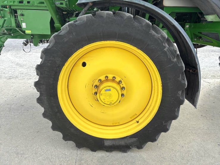 2014-john-deere-r4038-image-51