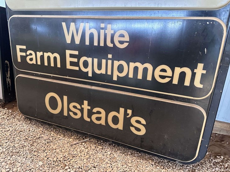 white-farm-equipment-lighted-double-sided-bubble-sign-image-10