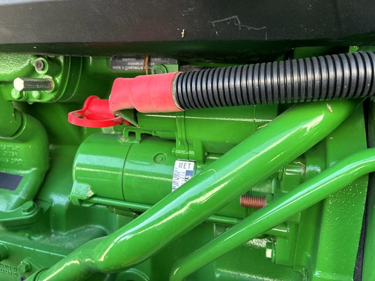 2023-john-deere-8r-370-image-43