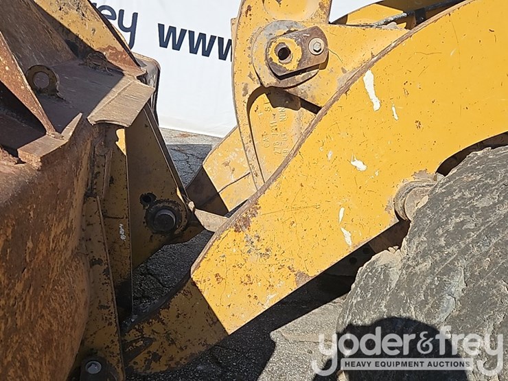 2017-caterpillar-966m-image-15