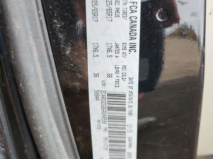 2016-dodge-grand-caravan-crew-image-10