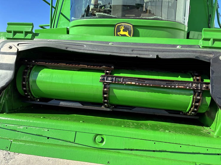 2009-john-deere-9770-sts-image-28