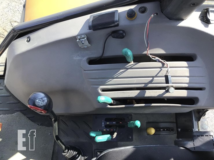 2001-renault-cergos-355-image-15