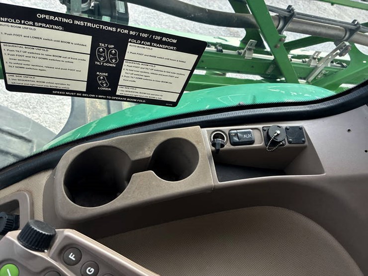 2014-john-deere-r4038-image-91