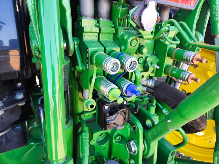 2023-john-deere-6145m-image-18