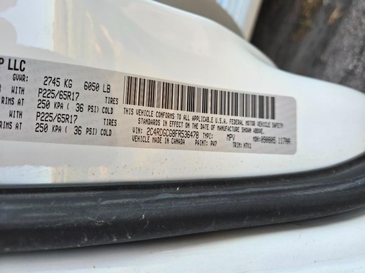 2015-dodge-grand-caravan-sxt-image-4