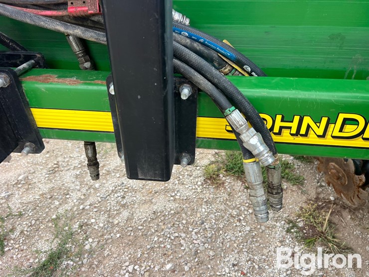2012-john-deere-1770nt-ccs-image-10