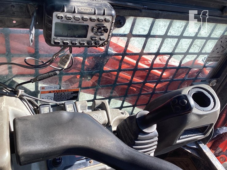 2017-kubota-svl75-2-image-16