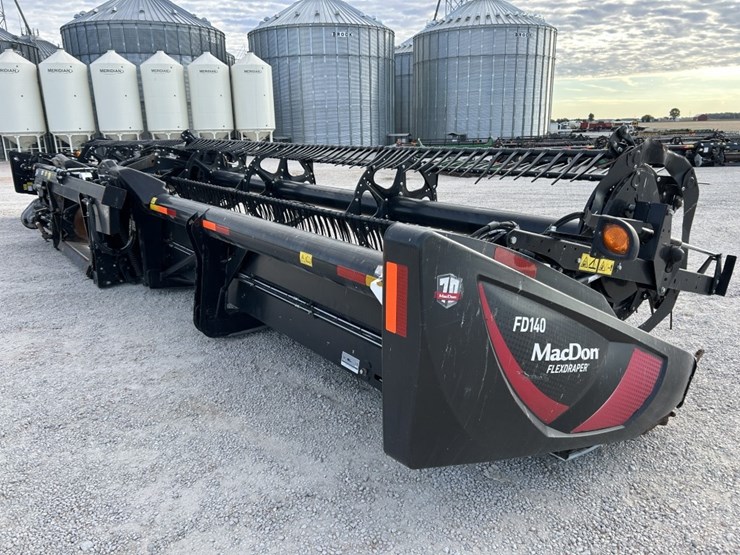 2019-mac-don-fd140-image-5