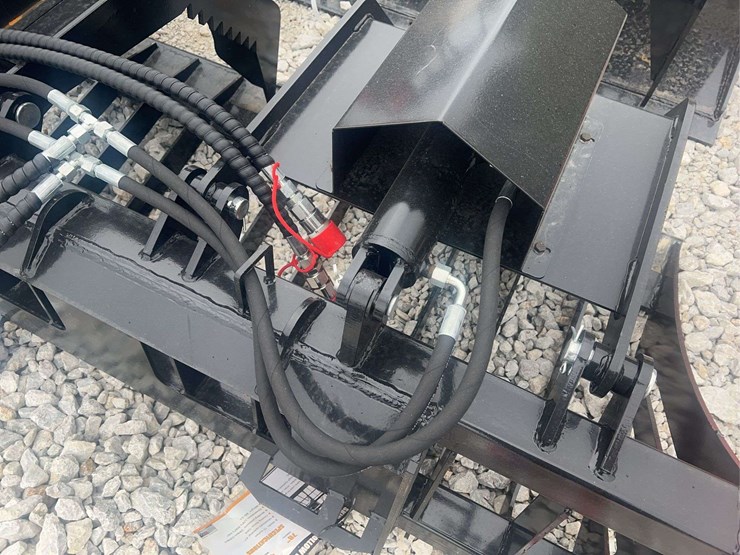 skid-steer-hollow-wood-grapple-image-7