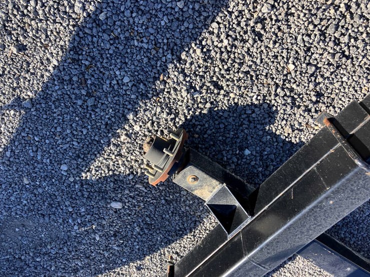 #114578-•-26'-head-cart-"as-is"-missing-4-tires-no-hitch-image-8