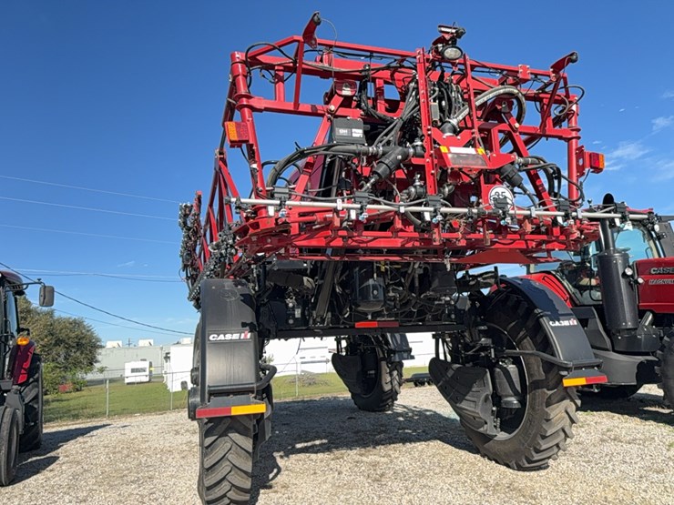 2023-case-ih-4350-patriot--sprayer-image-213