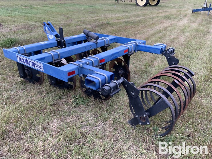 2011-blu-jet-track-master-image-7