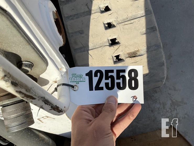 2020-bobcat-t770-image-22