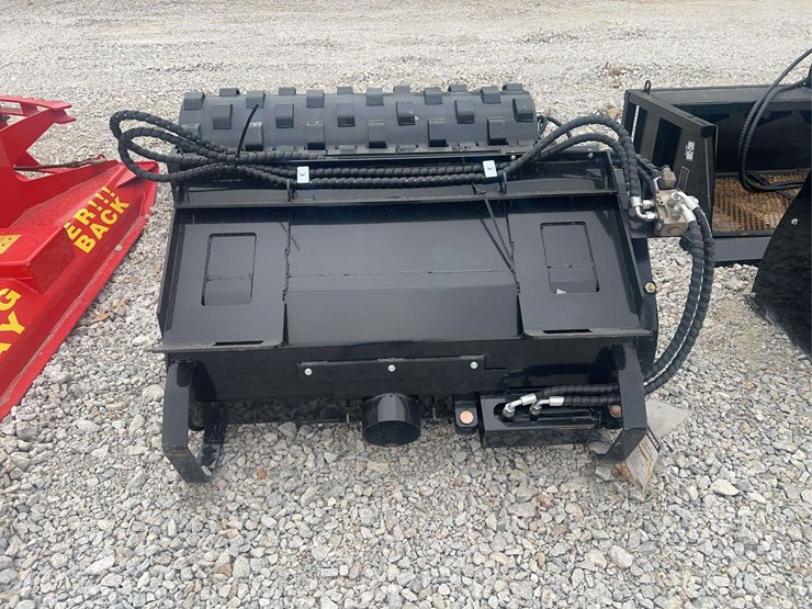 giyi-hydraulic-skid-steer-mixing-bucket-image-4