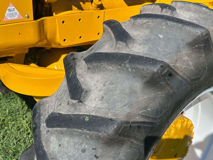 minneapolis-moline-g750-image-14