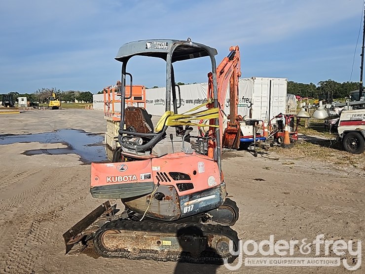 2013-kubota-u17-image-2