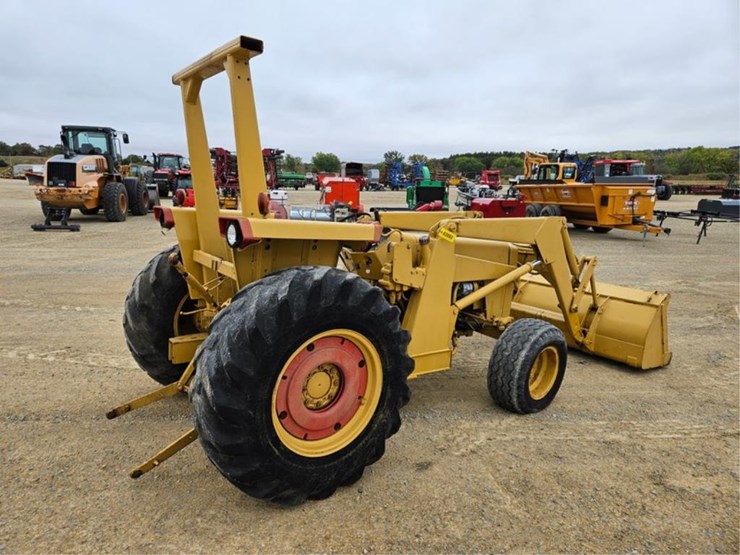 #3093-•-massey-ferguson-34a-tractor/loader-image-5