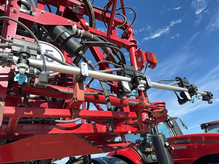 2023-case-ih-4350-patriot--sprayer-image-74