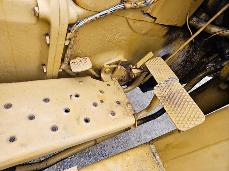 #3093-•-massey-ferguson-34a-tractor/loader-image-37