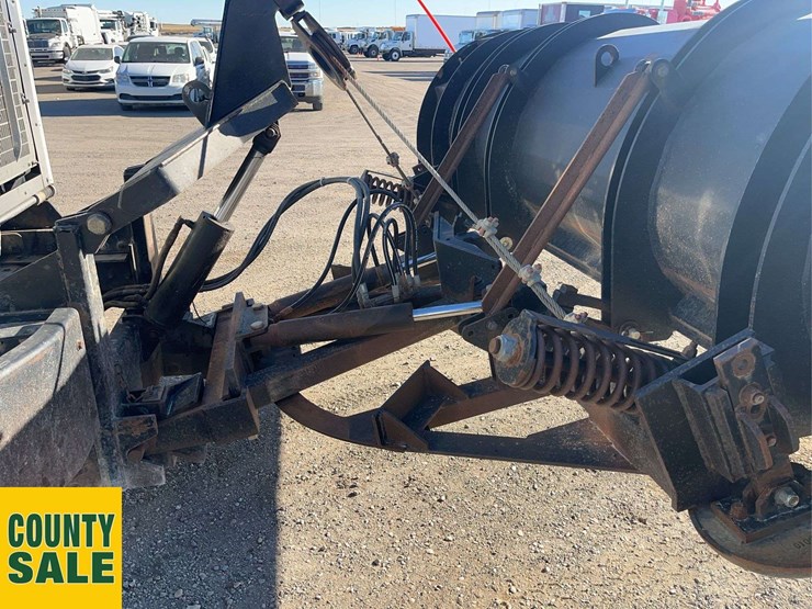 2016-kenworth-t800-image-17