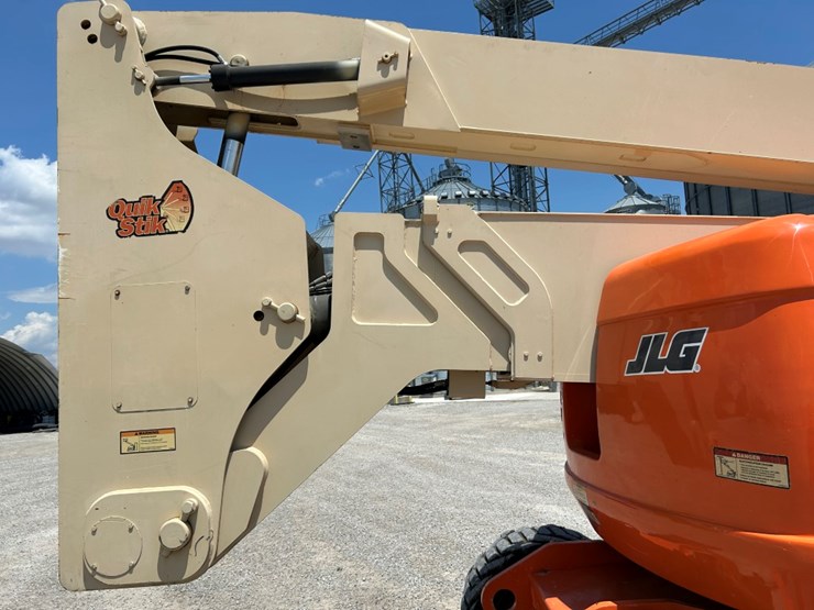 2008-jlg-800a-image-42