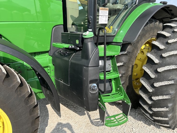 2014-john-deere-8270r-image-10