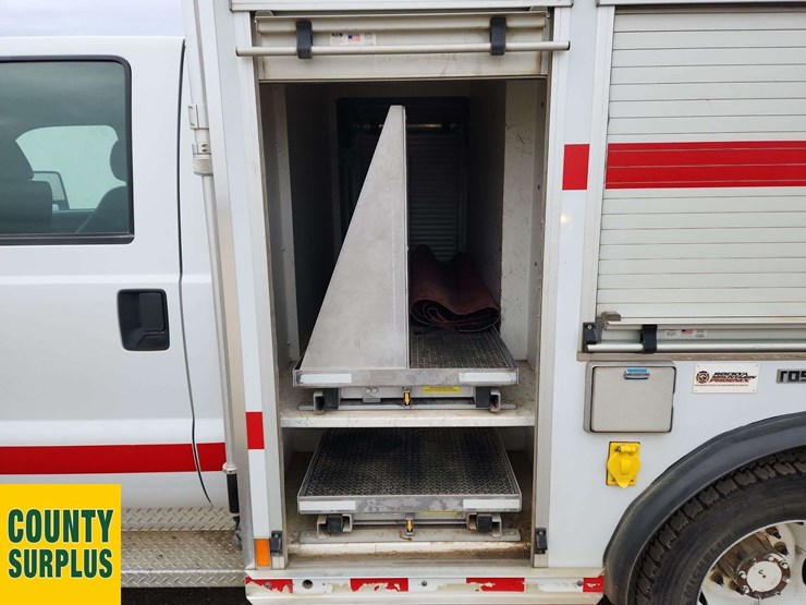 2011-ford-f550-image-38