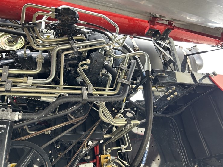 2019-case-ih-8250-image-70