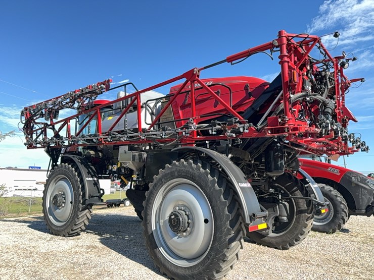 2023-case-ih-4350-patriot--sprayer-image-231