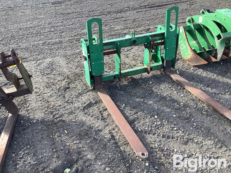 48"-pallet-forks-image-3