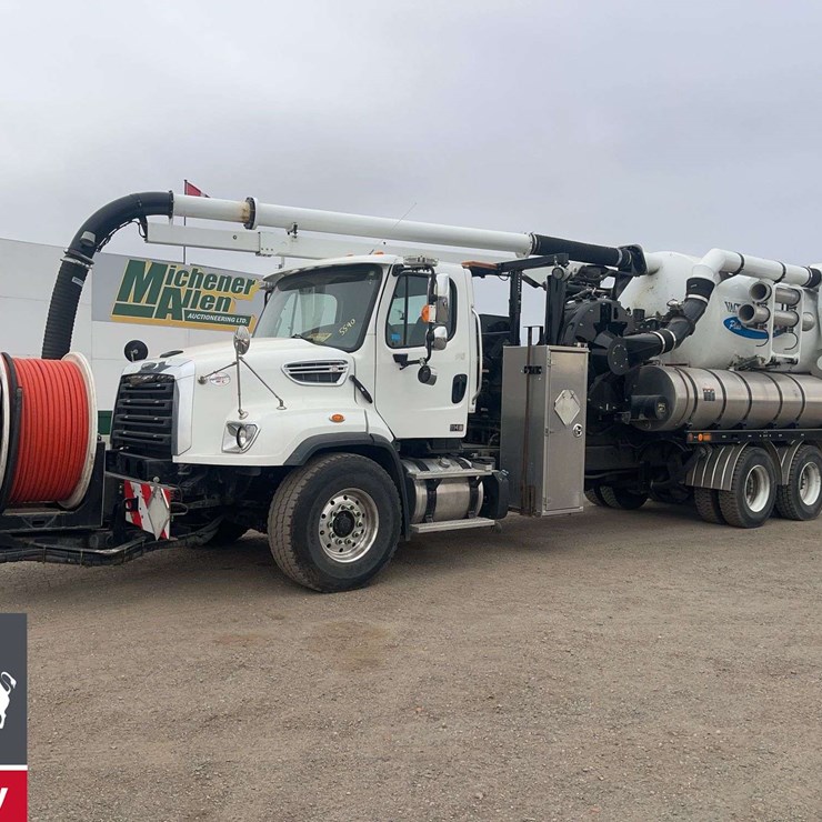 2015 FREIGHTLINER 114SD