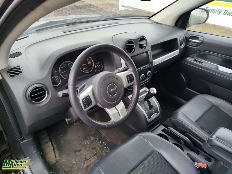 2014-jeep-compass-image-14