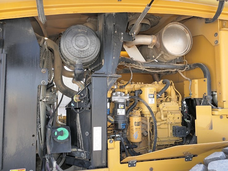 2014-caterpillar-930k-image-22