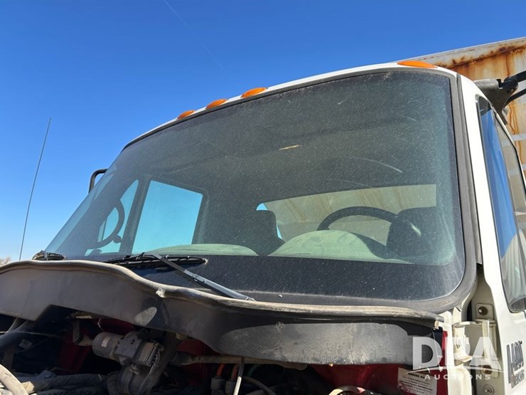 2005-ihc-4400-dry-tender-truck-(cp1274,-unit-ag706)-image-36