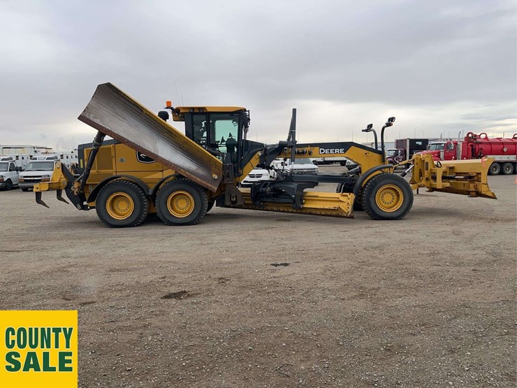 2020-deere-872gp-image-5