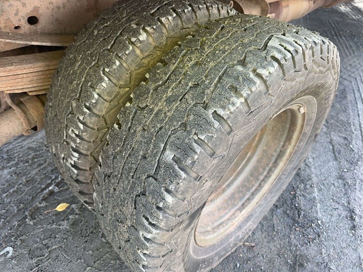 2013-ford-f350-xl-image-11