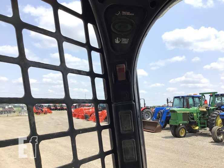 2017-bobcat-t740-image-17