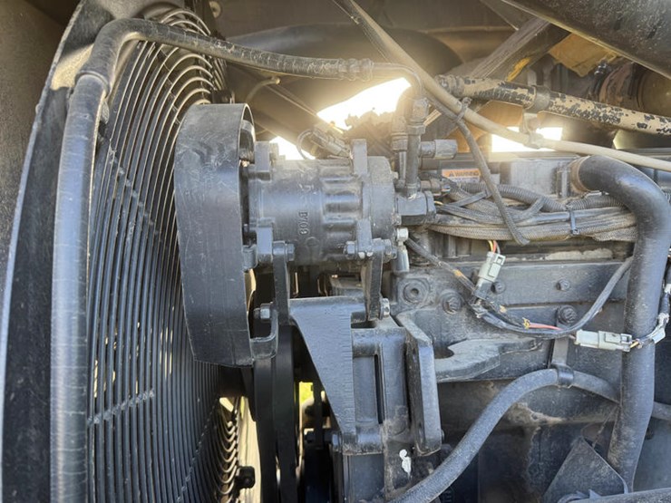 john-deere-11-image-59