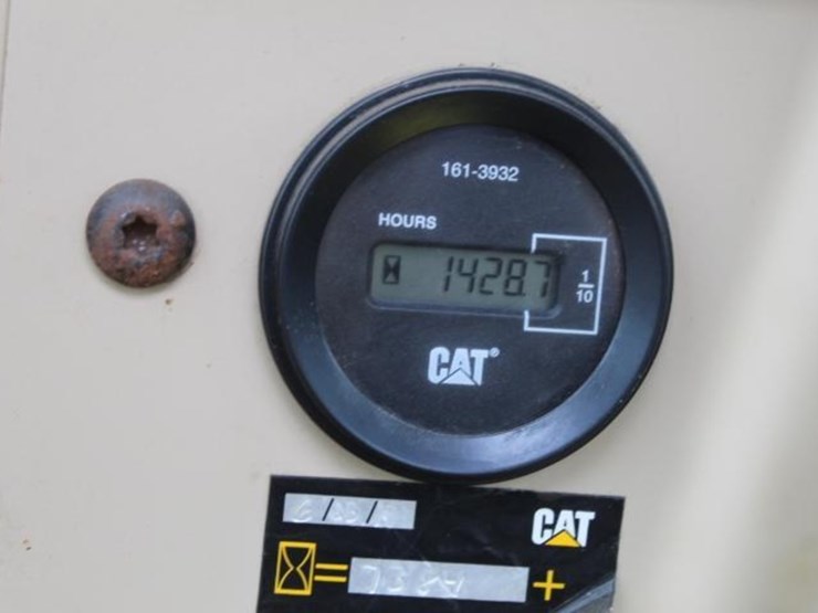 2002-caterpillar-140h-image-11