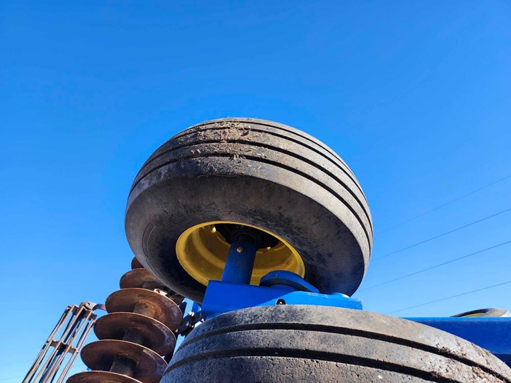 2013-landoll-7431-23-image-20