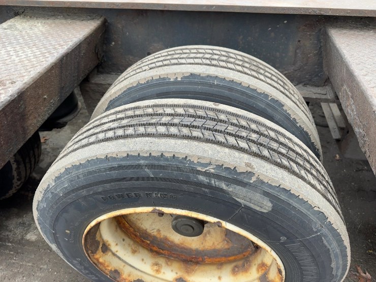 2001-rogers-lowbed-image-17