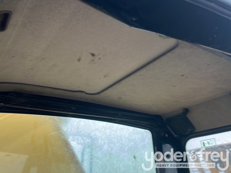 2006-caterpillar-321c-lcr-image-34