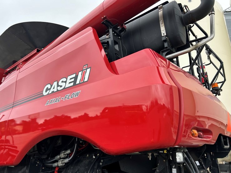 2019-case-ih-8250-image-30