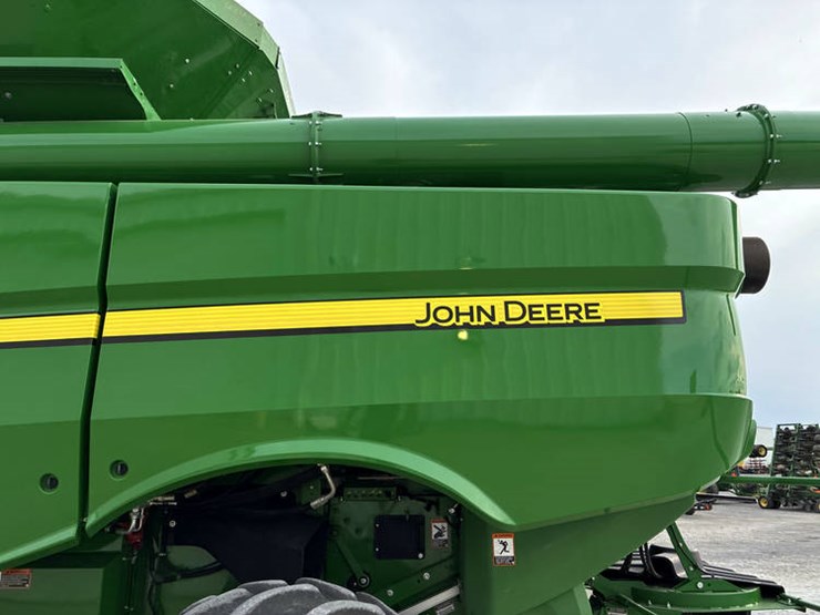 2018-john-deere-s780-image-30